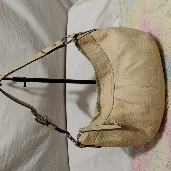 Authentic Coach Soho Pleated Leather Hobo Bag Needs Cleaned - Picture 1 of 15